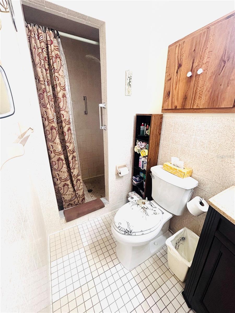 Image 19 of 56 For 37252 Hilltop Drive