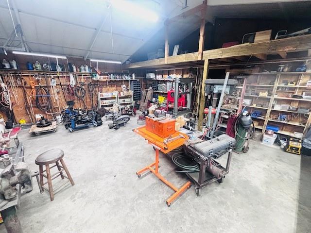 Image 27 of 56 For 37252 Hilltop Drive