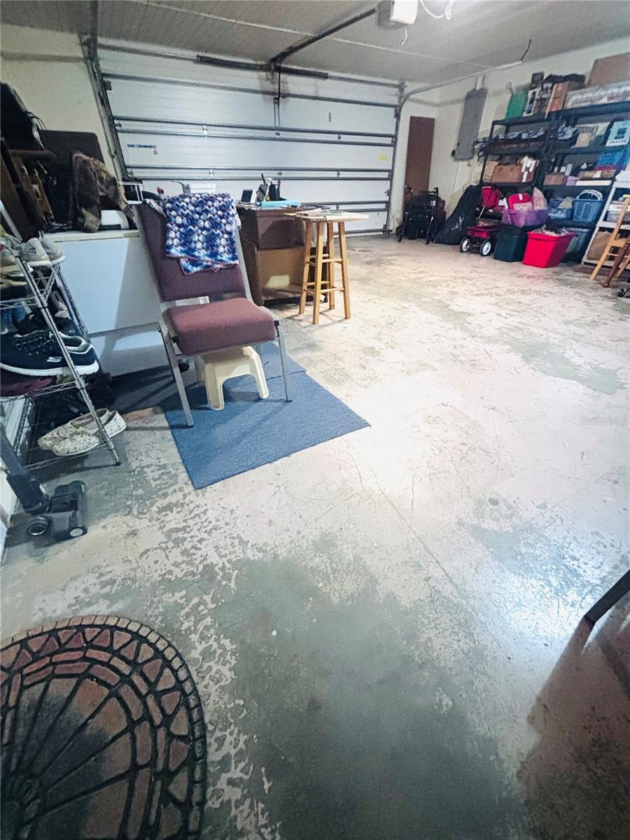 Image 31 of 56 For 37252 Hilltop Drive