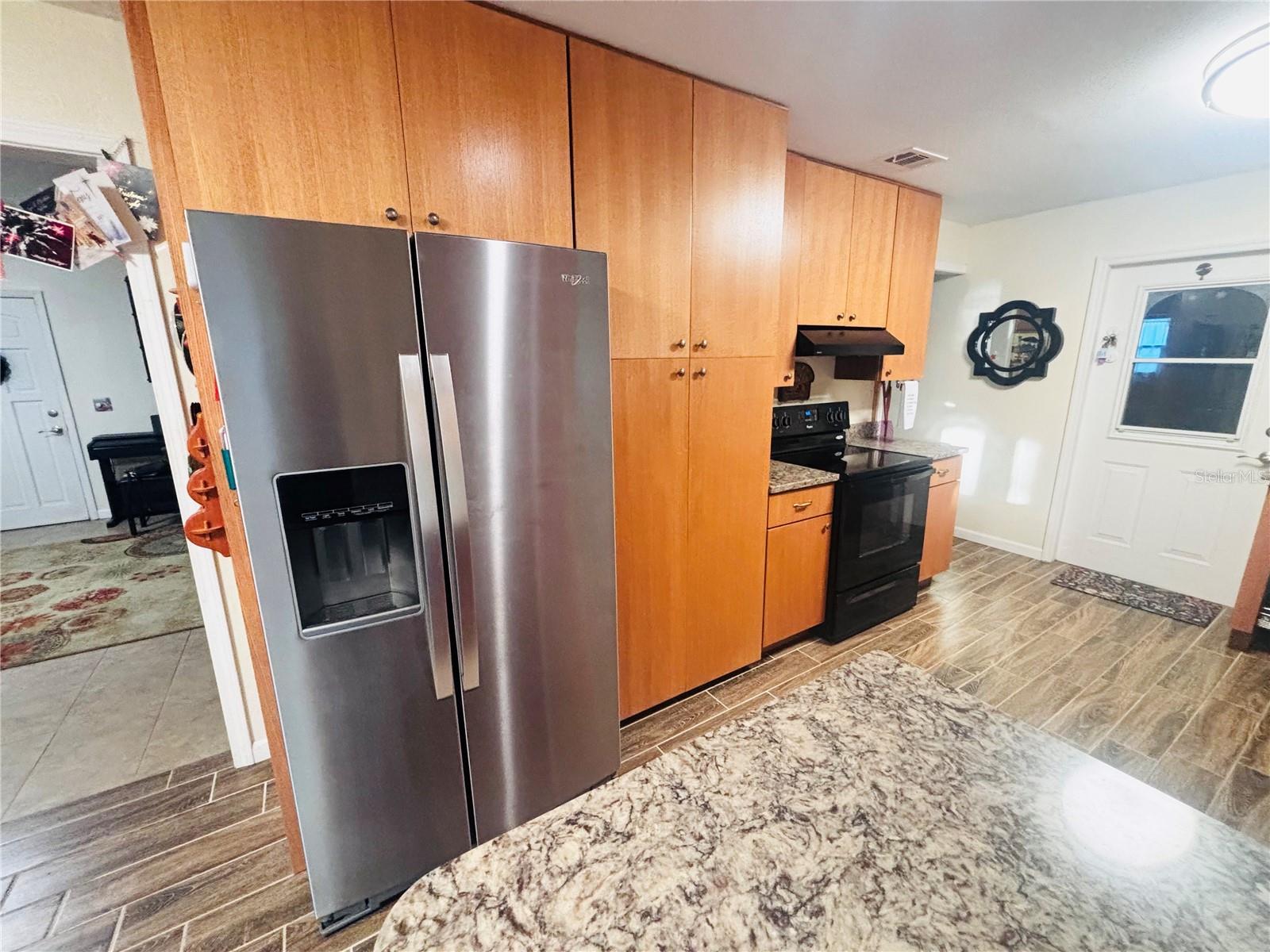 Image 9 of 56 For 37252 Hilltop Drive