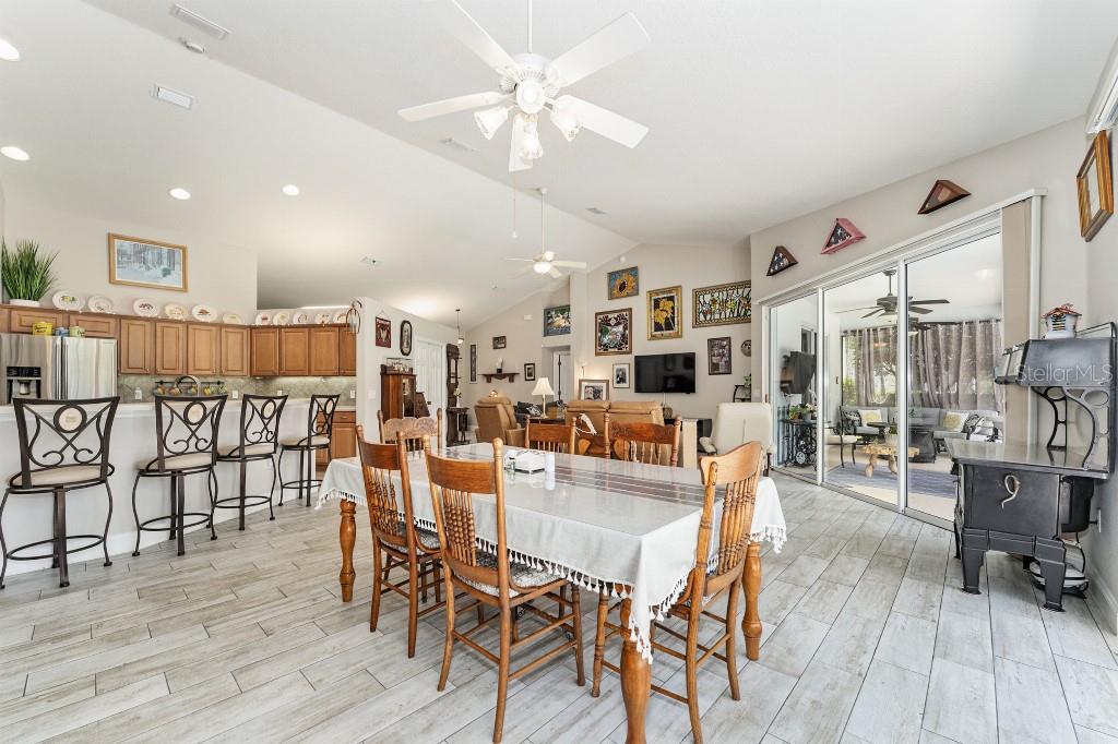 Image 10 of 36 For 19115 98th Loop