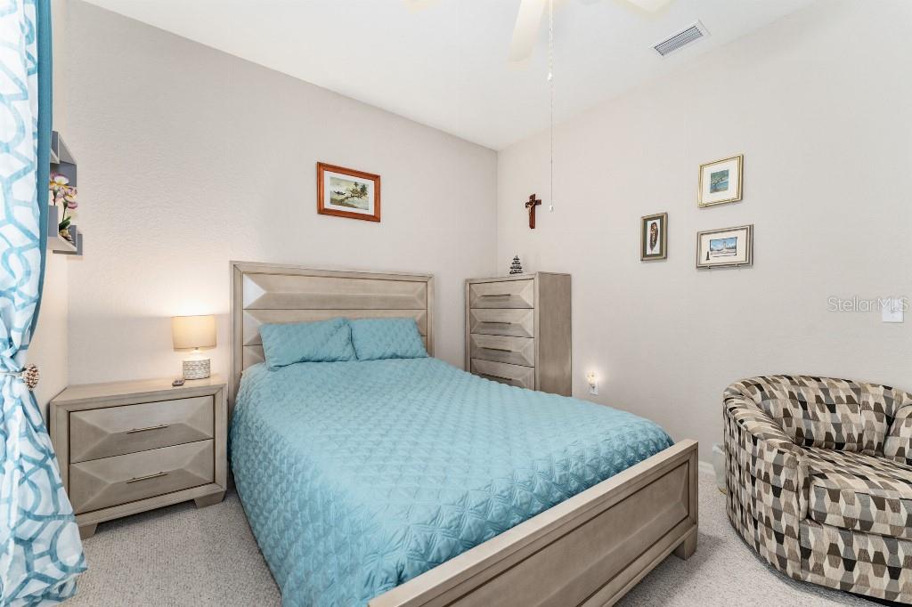 Image 28 of 36 For 19115 98th Loop