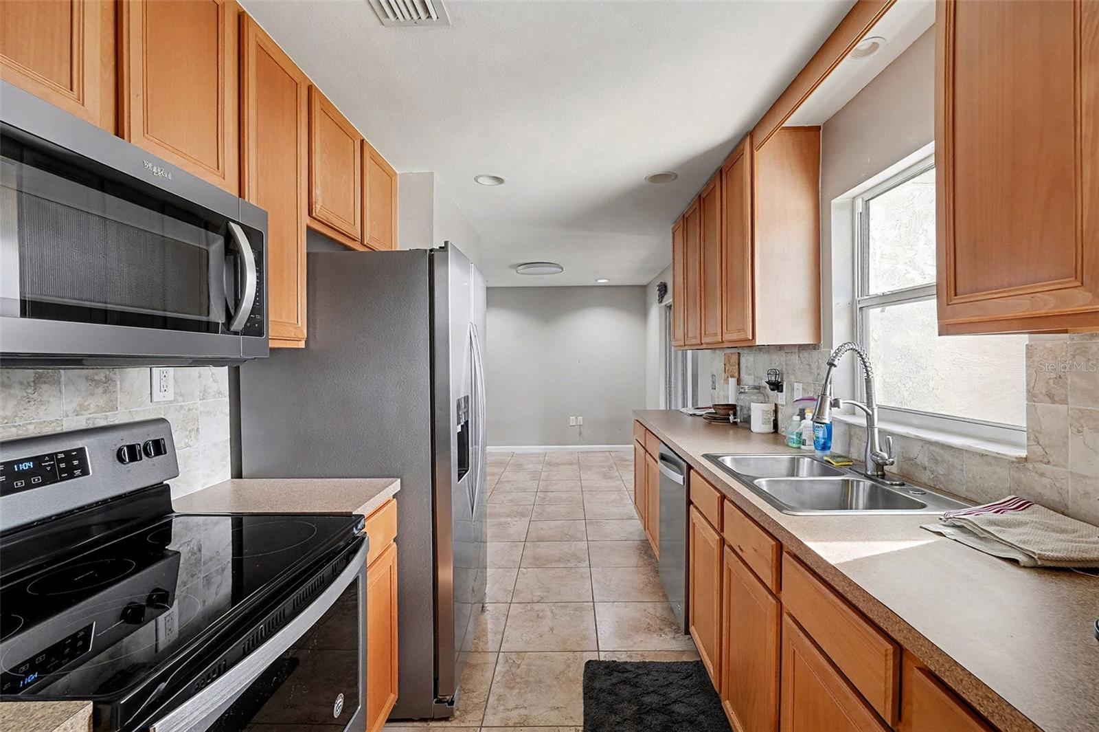 Image 7 of 19 For 2065 Abalone Avenue