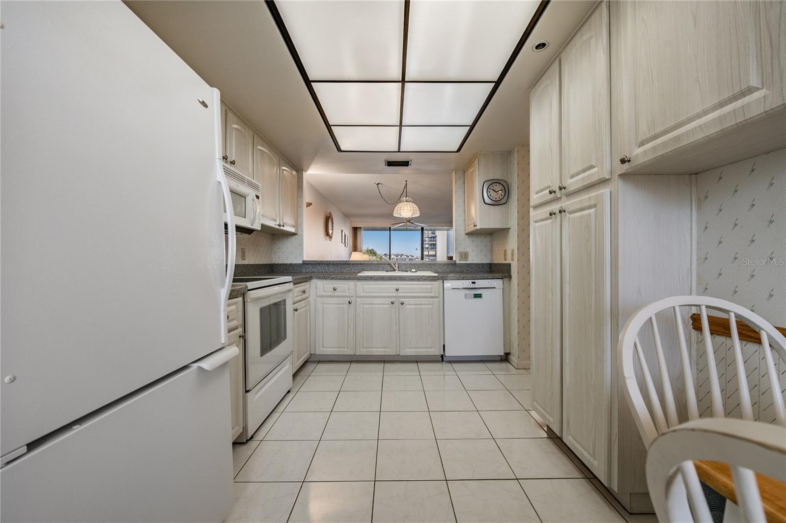 Image 10 of 47 For 11590 Shipwatch Drive 347