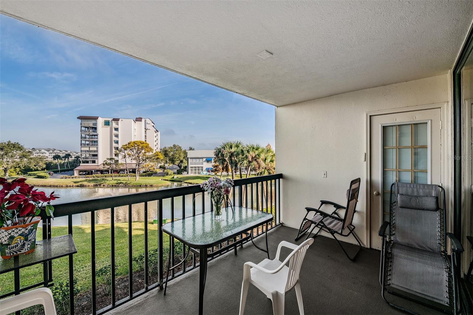 Image 18 of 47 For 11590 Shipwatch Drive 347