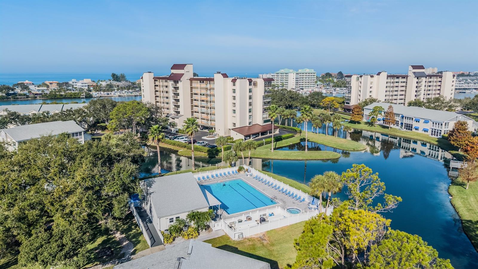 Image 31 of 47 For 11590 Shipwatch Drive 347