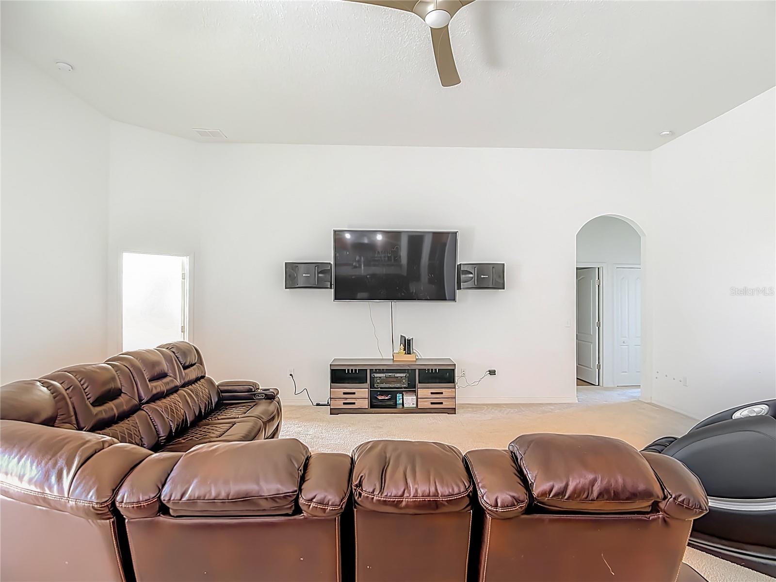 Image 17 of 36 For 4022 Dinner Lake Way