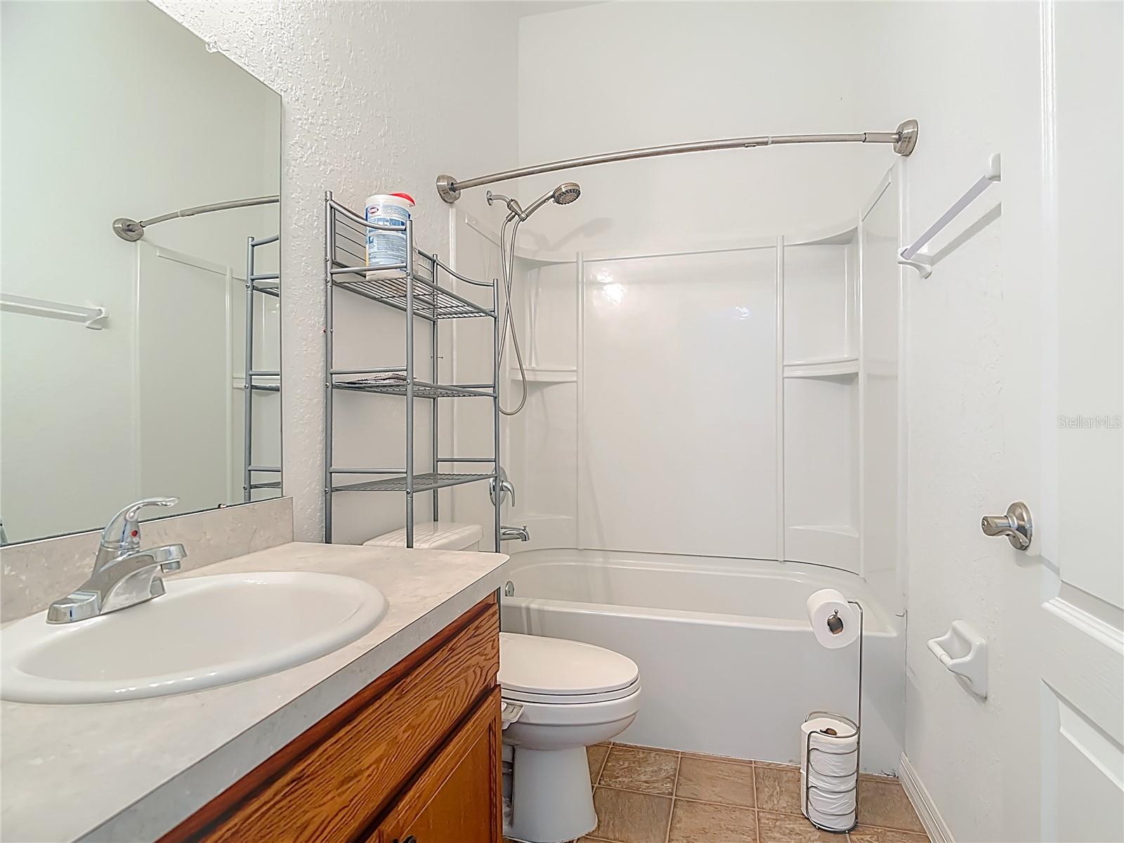 Image 22 of 36 For 4022 Dinner Lake Way