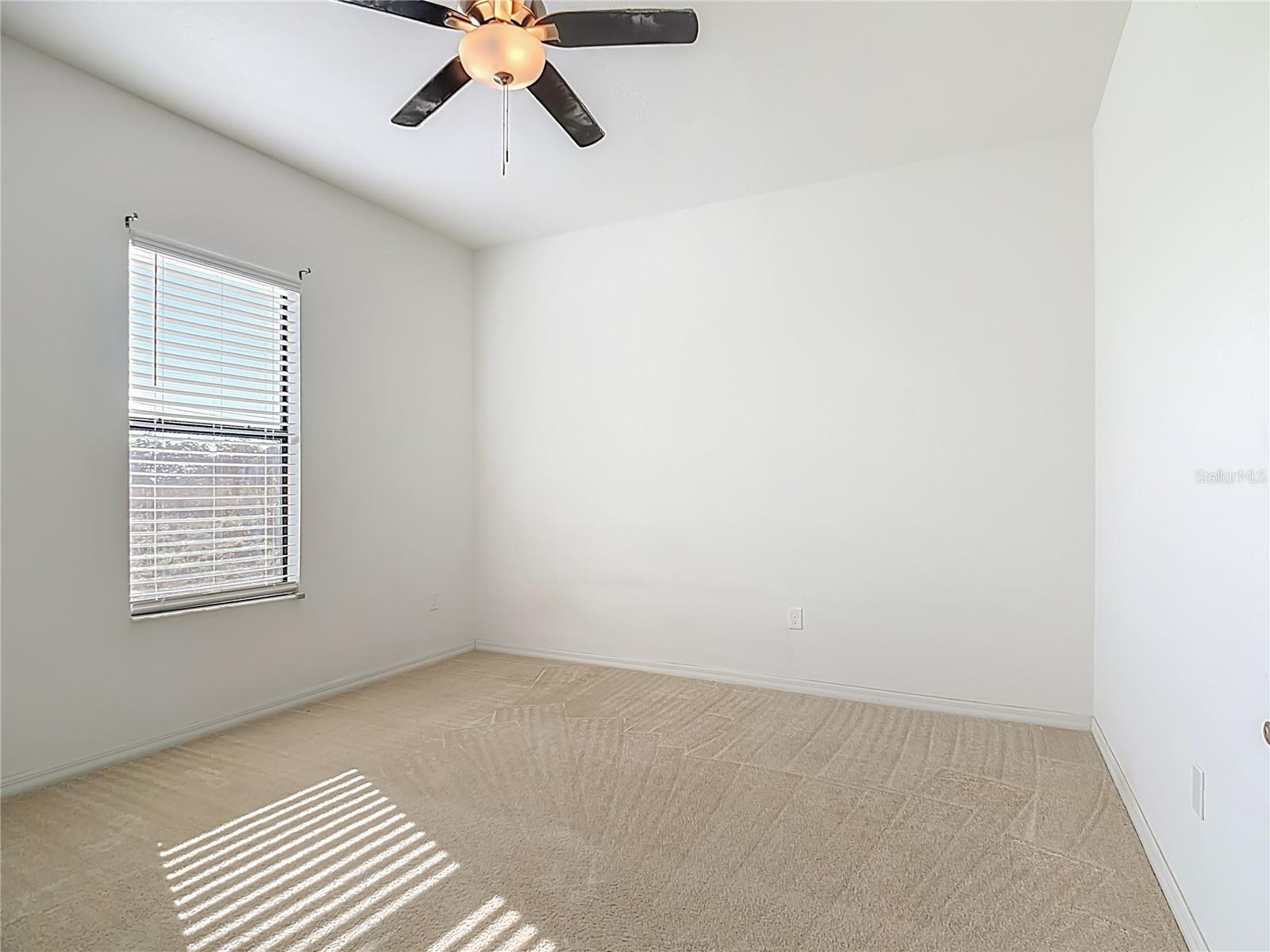 Image 23 of 36 For 4022 Dinner Lake Way