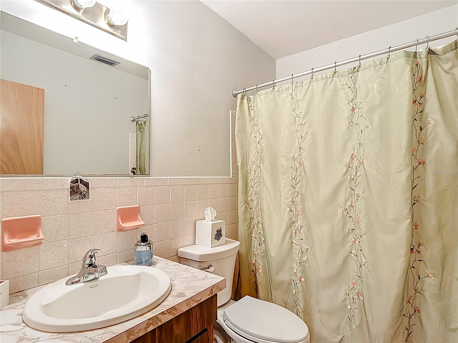 Image 23 of 41 For 3008 Powhatan Avenue