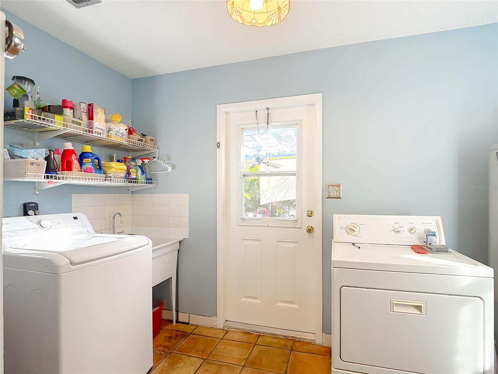 Image 33 of 41 For 3008 Powhatan Avenue