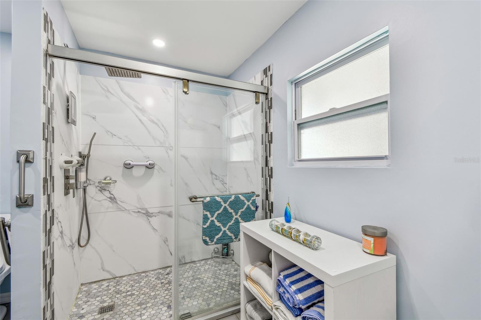 Image 27 of 73 For 12651 Seminole Boulevard 2c