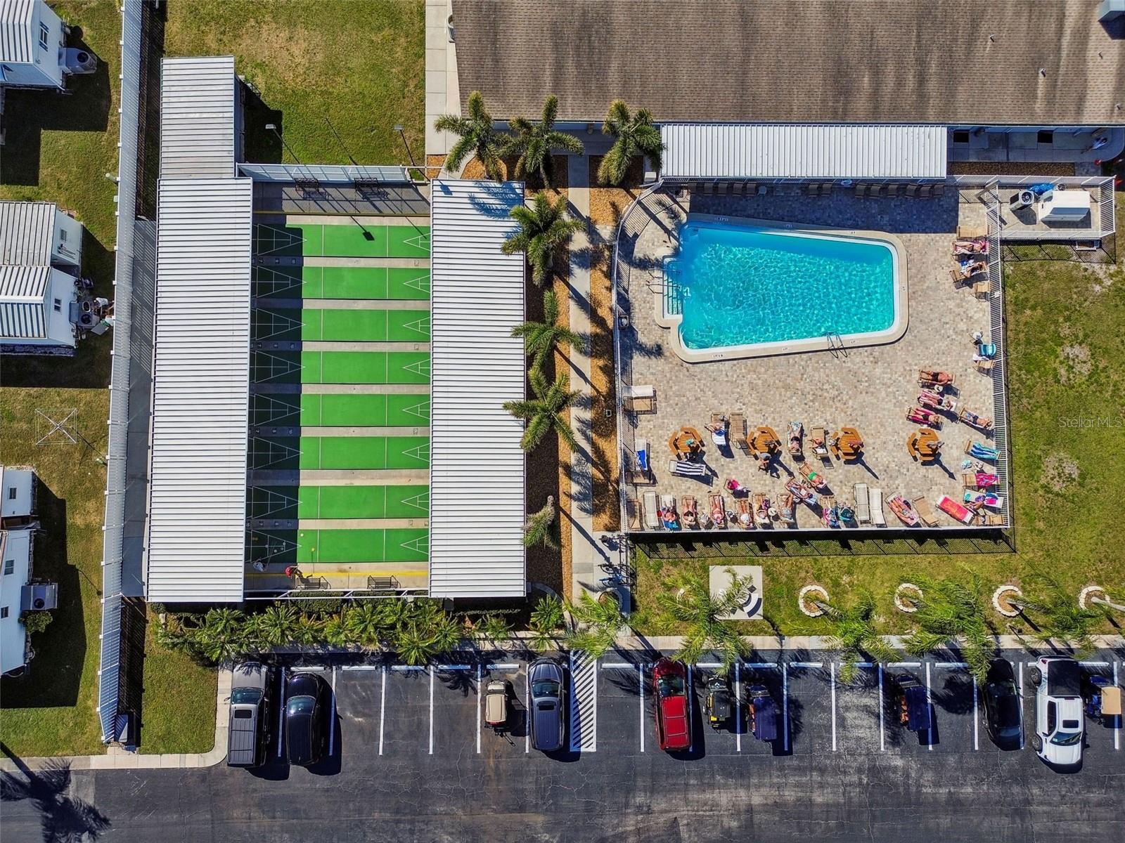 Image 50 of 73 For 12651 Seminole Boulevard 2c