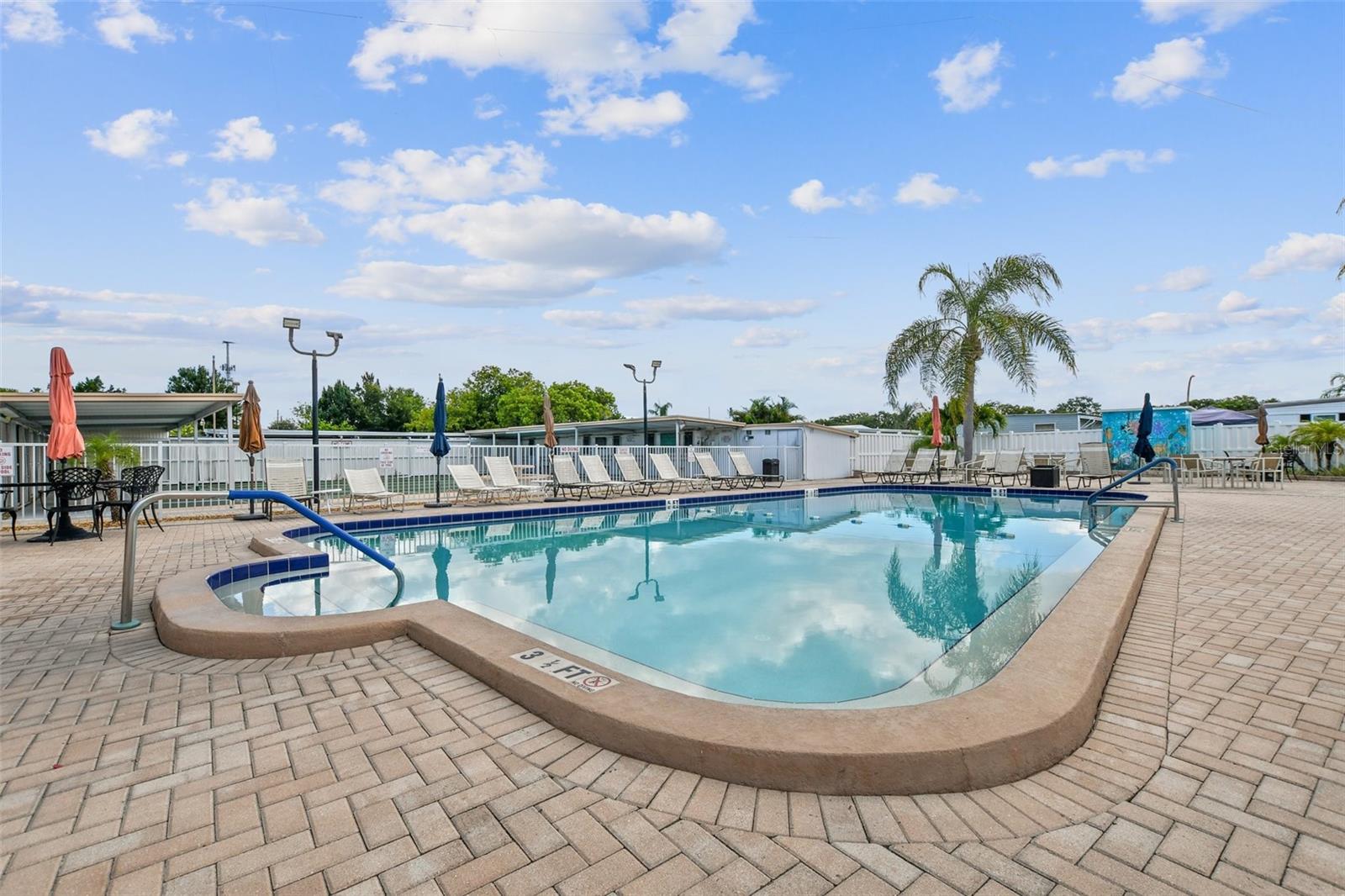 Image 68 of 73 For 12651 Seminole Boulevard 2c