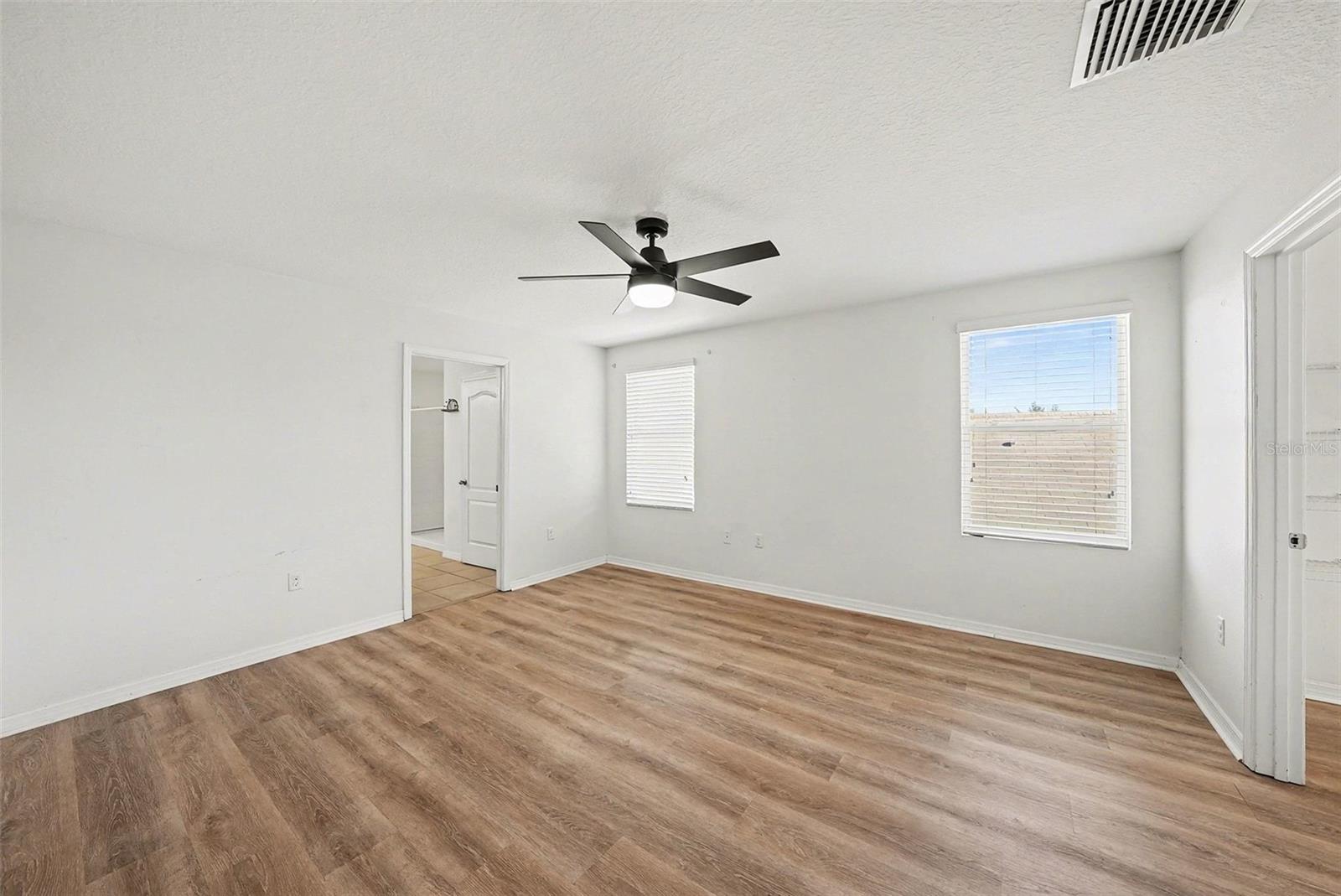 Image 11 of 24 For 10536 Whispering Hammock Drive