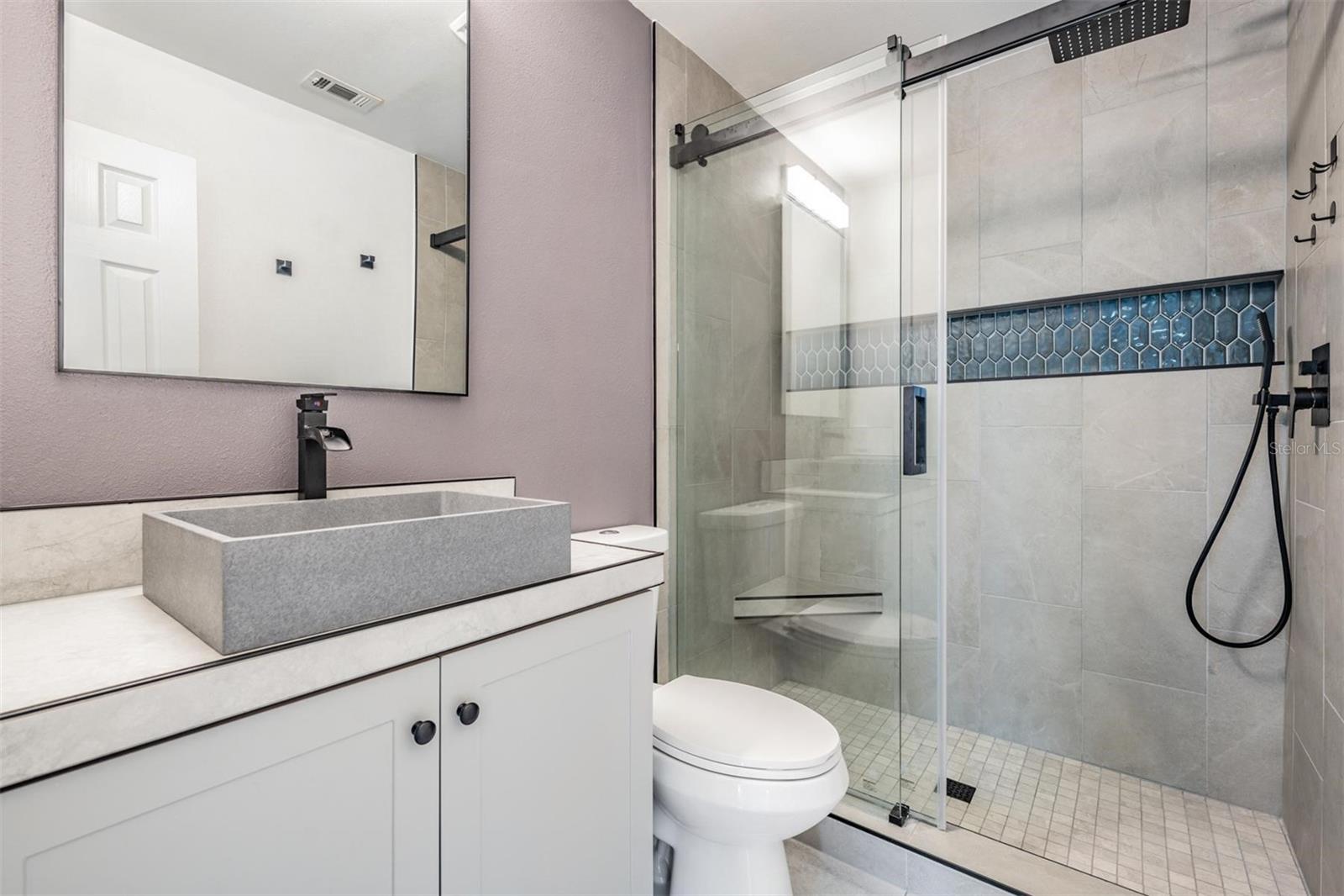 Image 12 of 34 For 404 Regal Park Drive