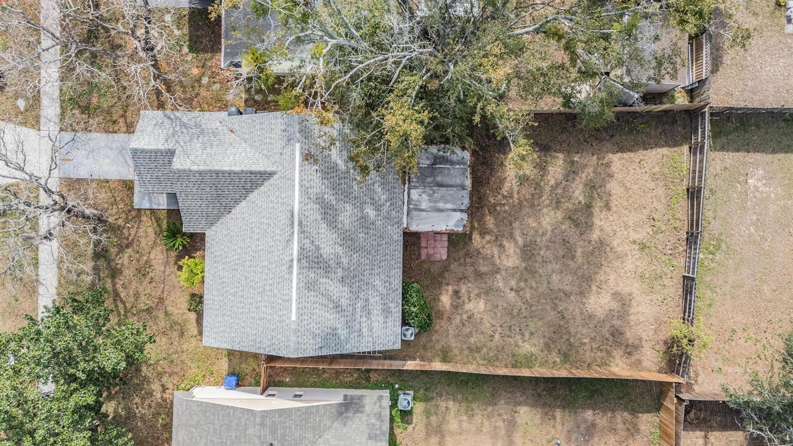 Image 24 of 34 For 404 Regal Park Drive