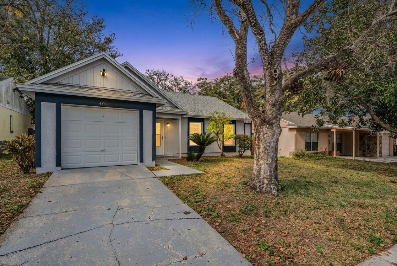 Image 33 of 34 For 404 Regal Park Drive