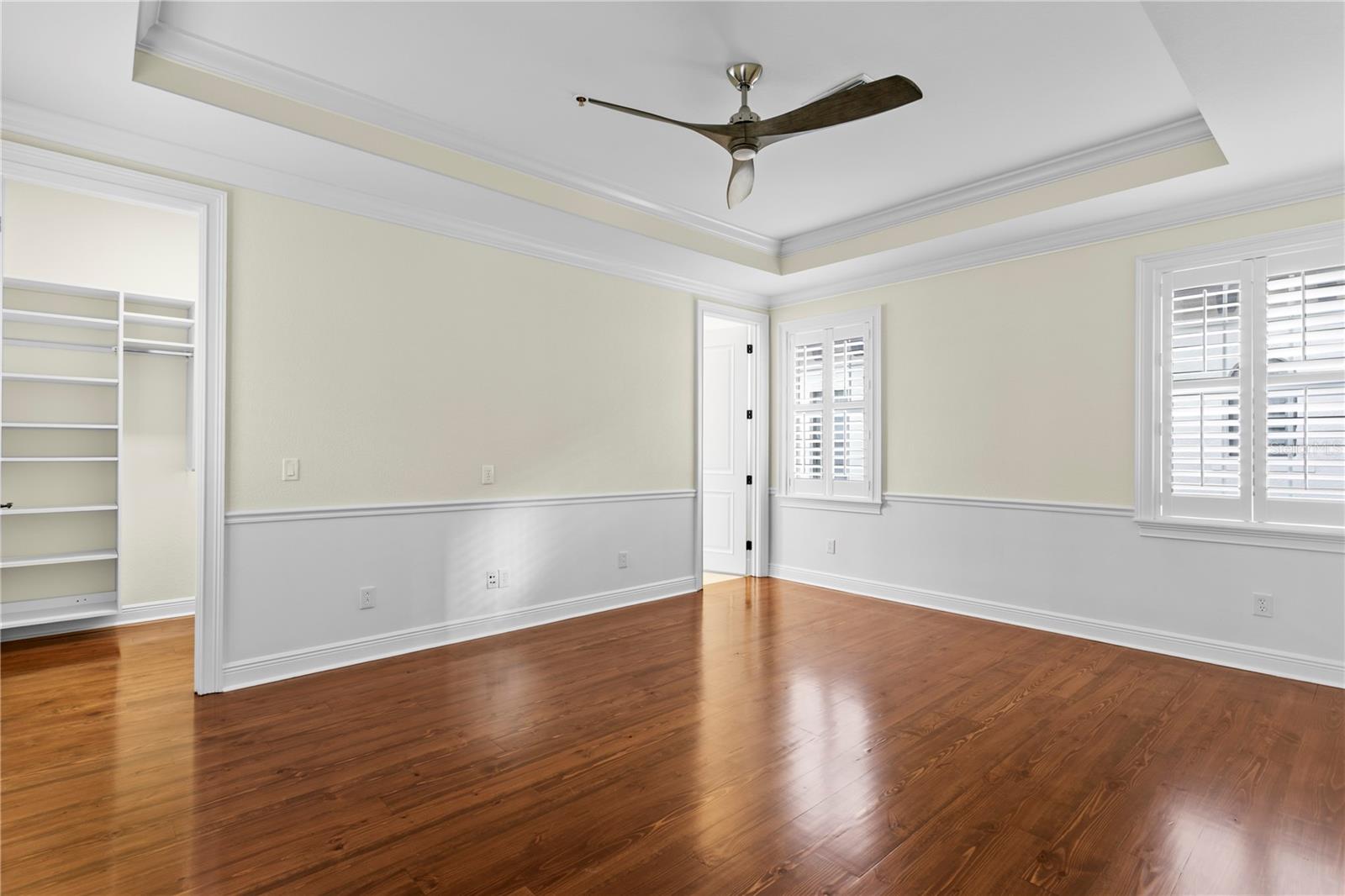 Listing photo id 59 for 5905 Beacon Shores Street