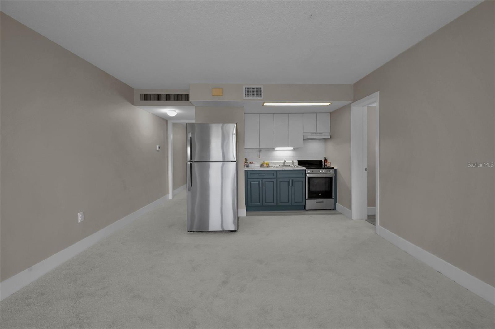 Image 13 of 46 For 622 Edgewater Drive 123