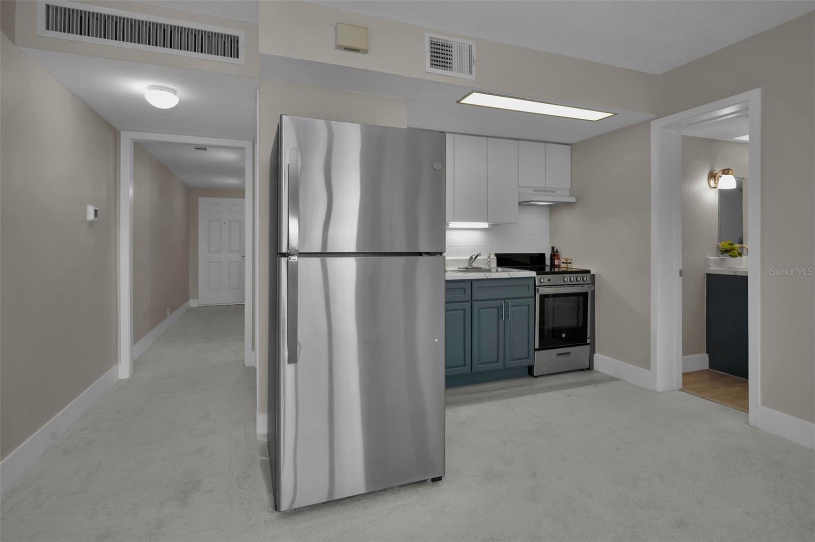 Image 14 of 46 For 622 Edgewater Drive 123