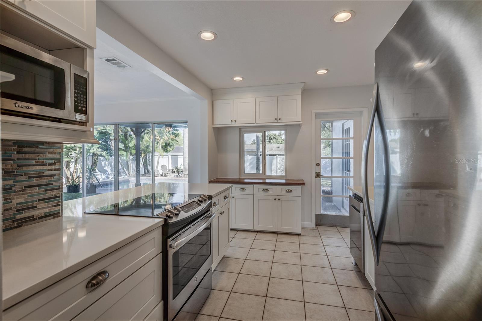 Image 14 of 31 For 149 Pinewood Avenue