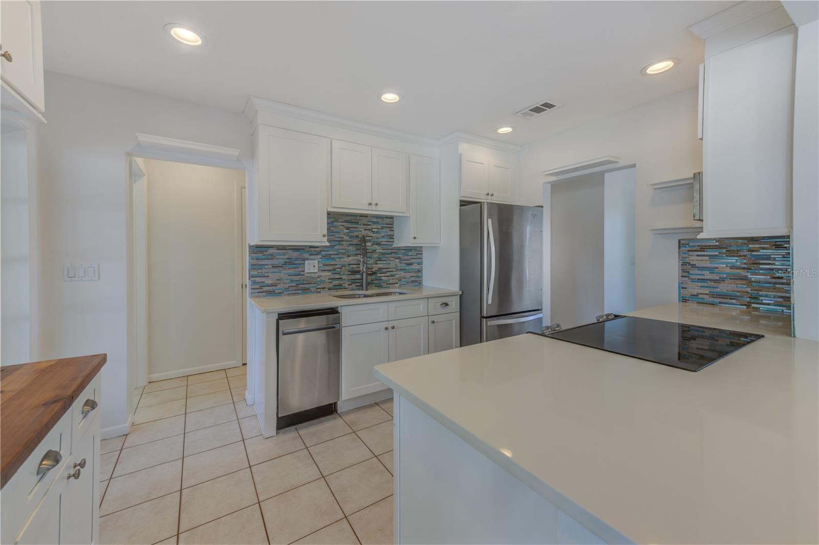 Image 15 of 31 For 149 Pinewood Avenue