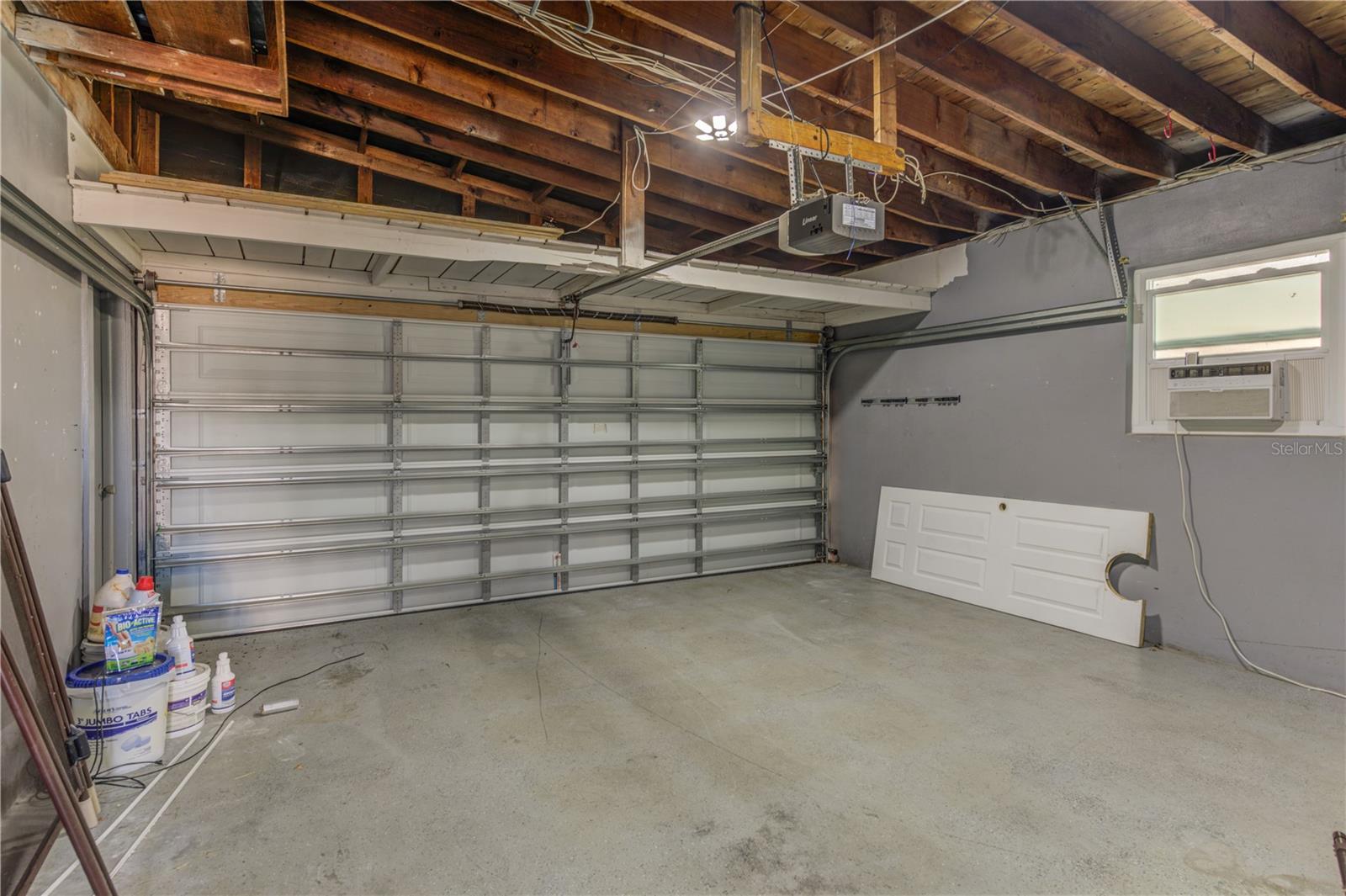 Image 25 of 31 For 149 Pinewood Avenue