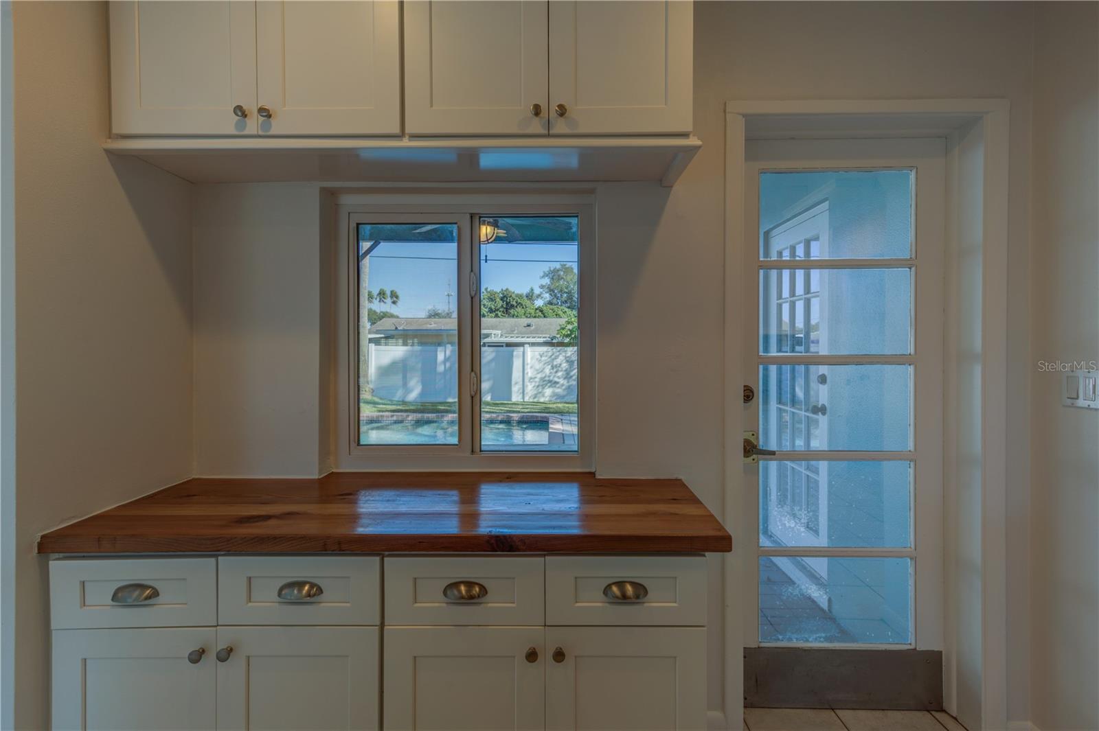 Image 9 of 31 For 149 Pinewood Avenue