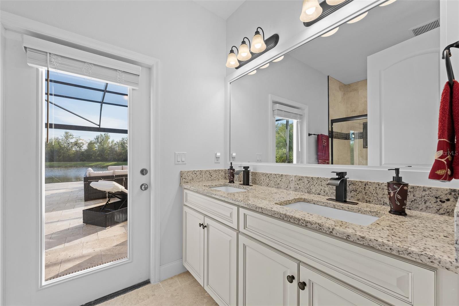 Image 33 of 50 For 33376 Kateland Drive