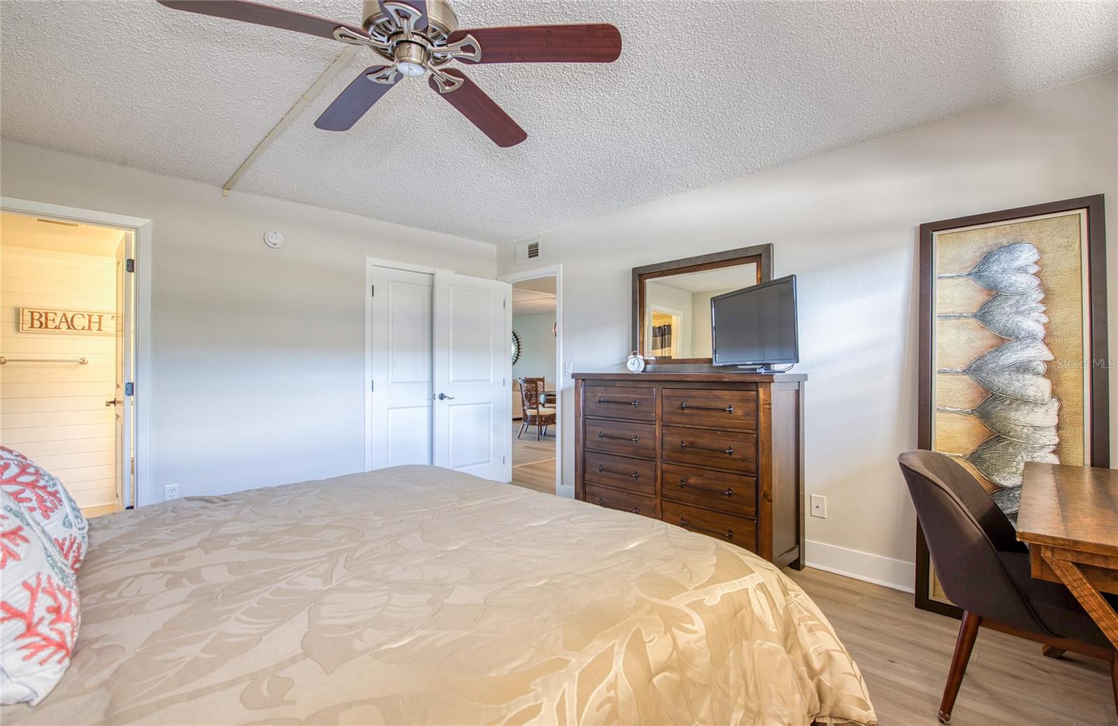 Image 20 of 35 For 7420 Bay Island Drive S 174