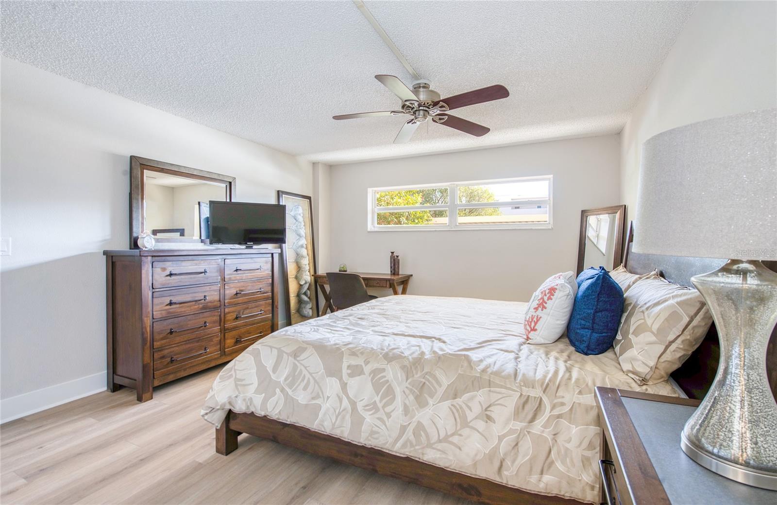 Image 23 of 35 For 7420 Bay Island Drive S 174