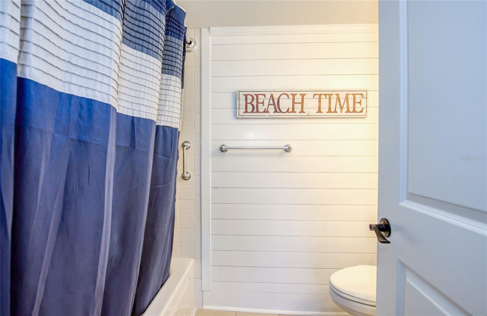 Image 24 of 35 For 7420 Bay Island Drive S 174