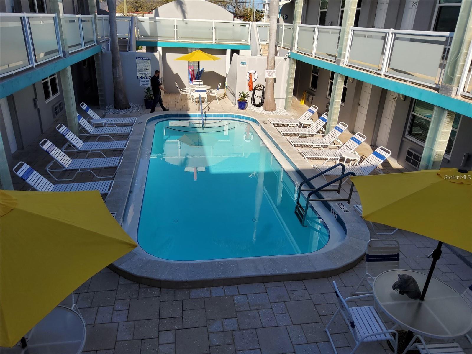 Image 10 of 11 For 603 Mandalay Avenue 212