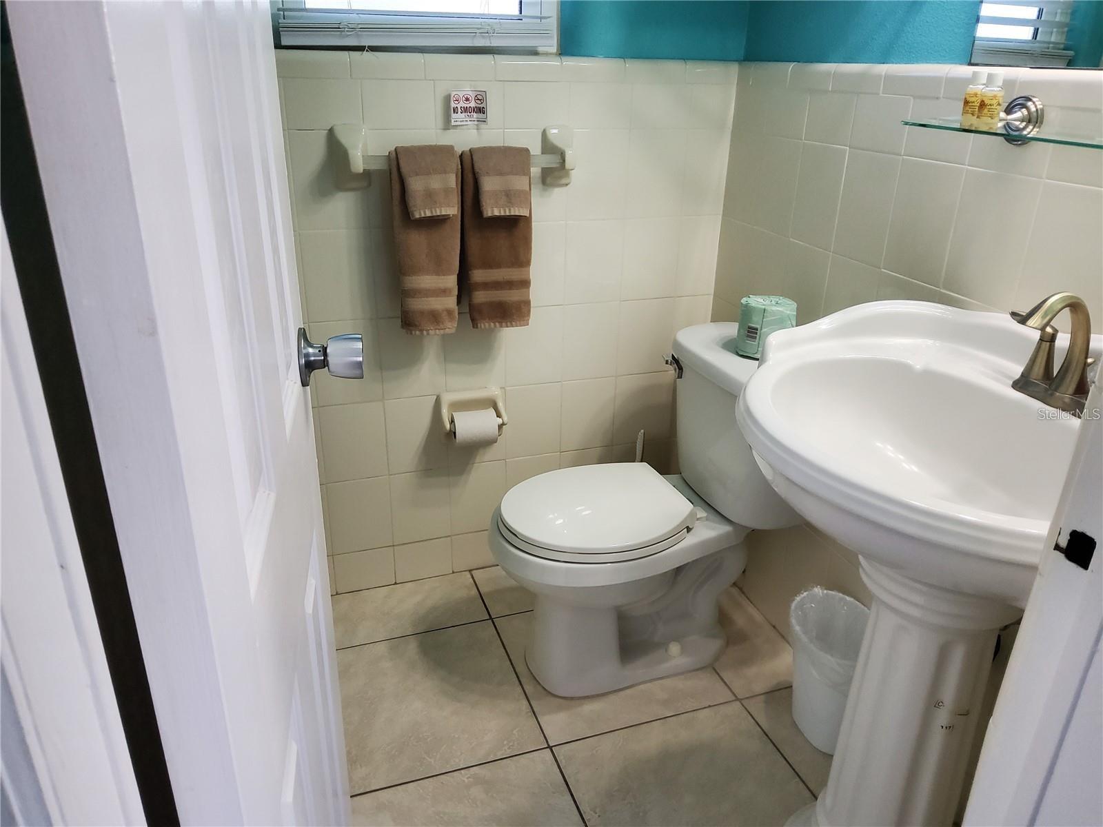 Image 7 of 11 For 603 Mandalay Avenue 212