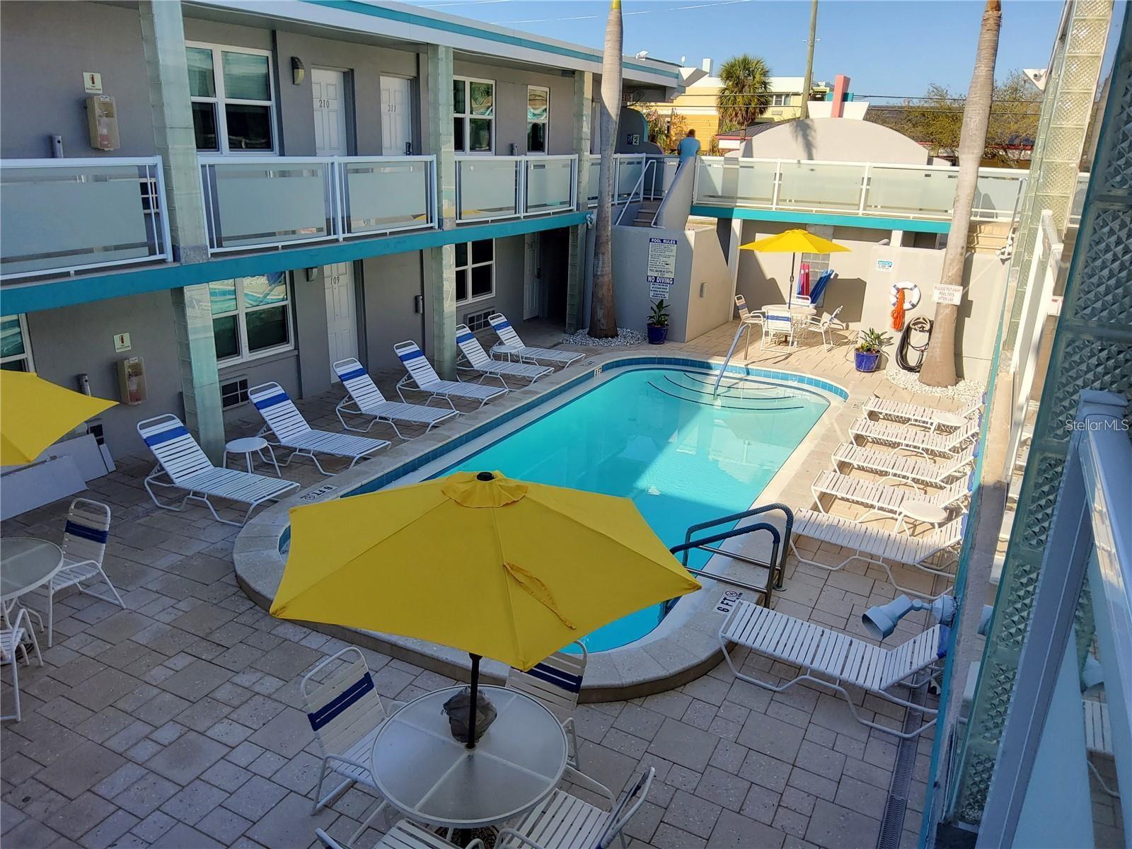 Image 9 of 11 For 603 Mandalay Avenue 212