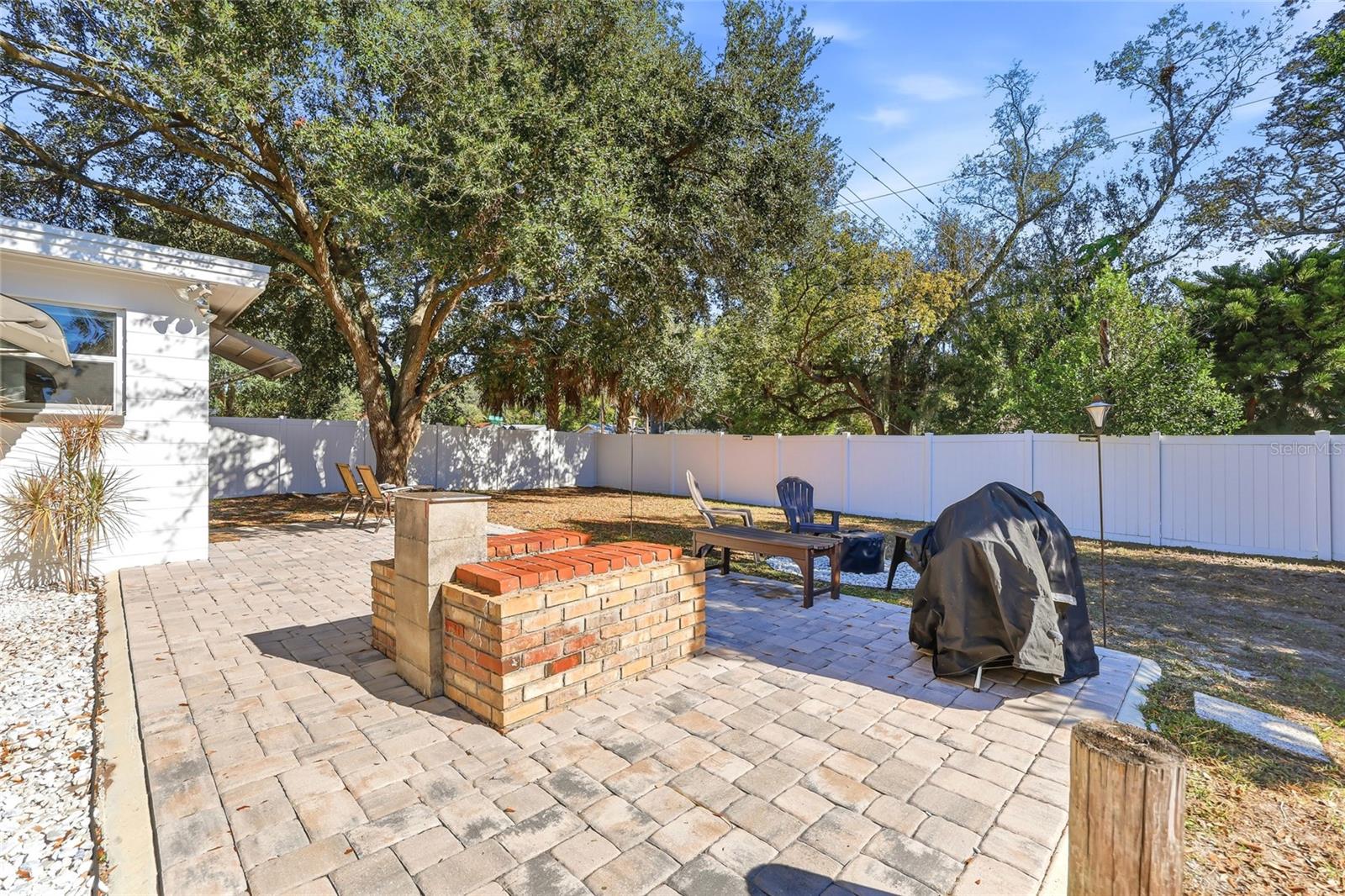 Image 29 of 41 For 2102 Kirby Circle