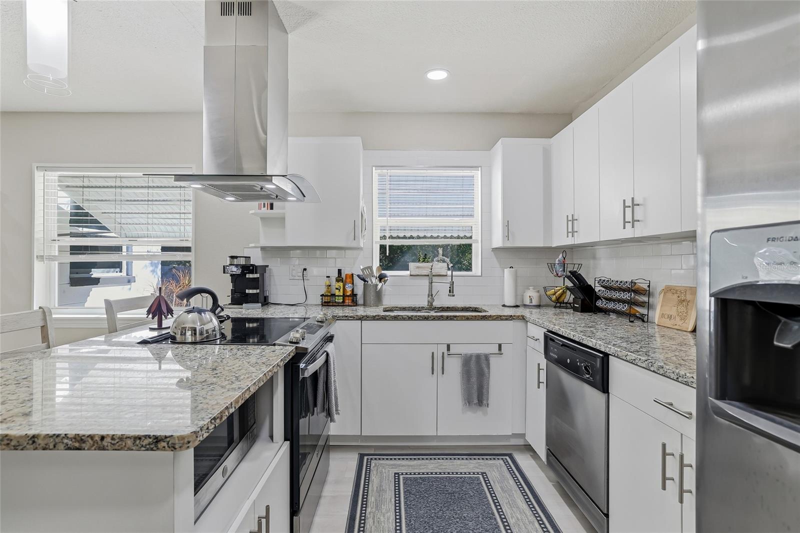 Image 9 of 41 For 2102 Kirby Circle