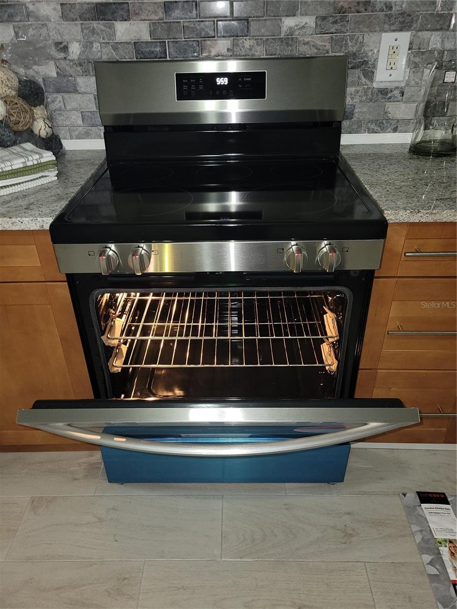 Image 12 of 99 For 5548 11th Street