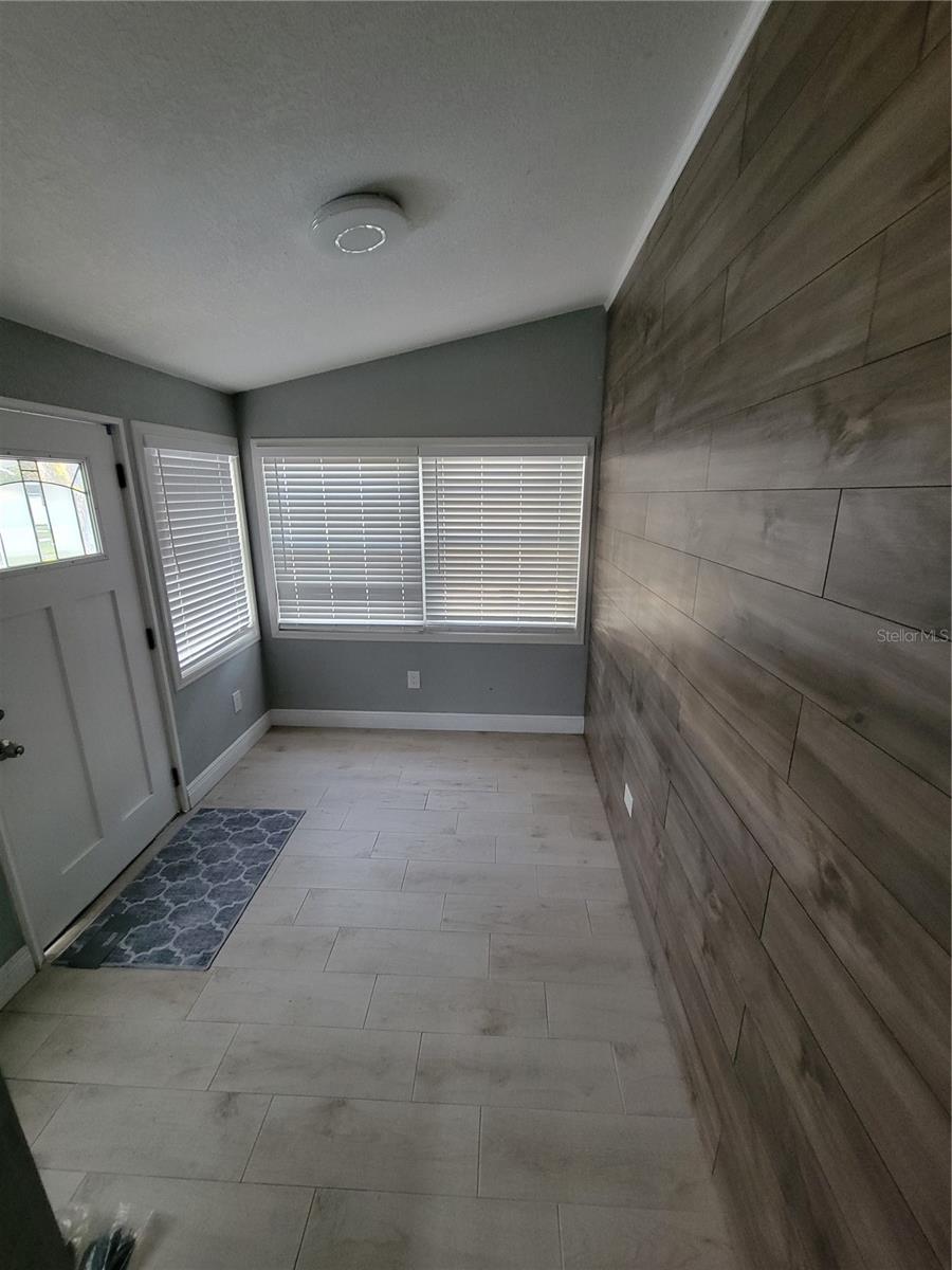 Image 38 of 99 For 5548 11th Street