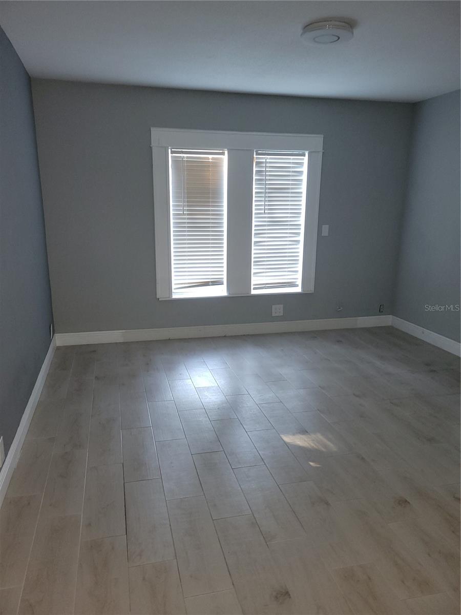 Image 45 of 99 For 5548 11th Street