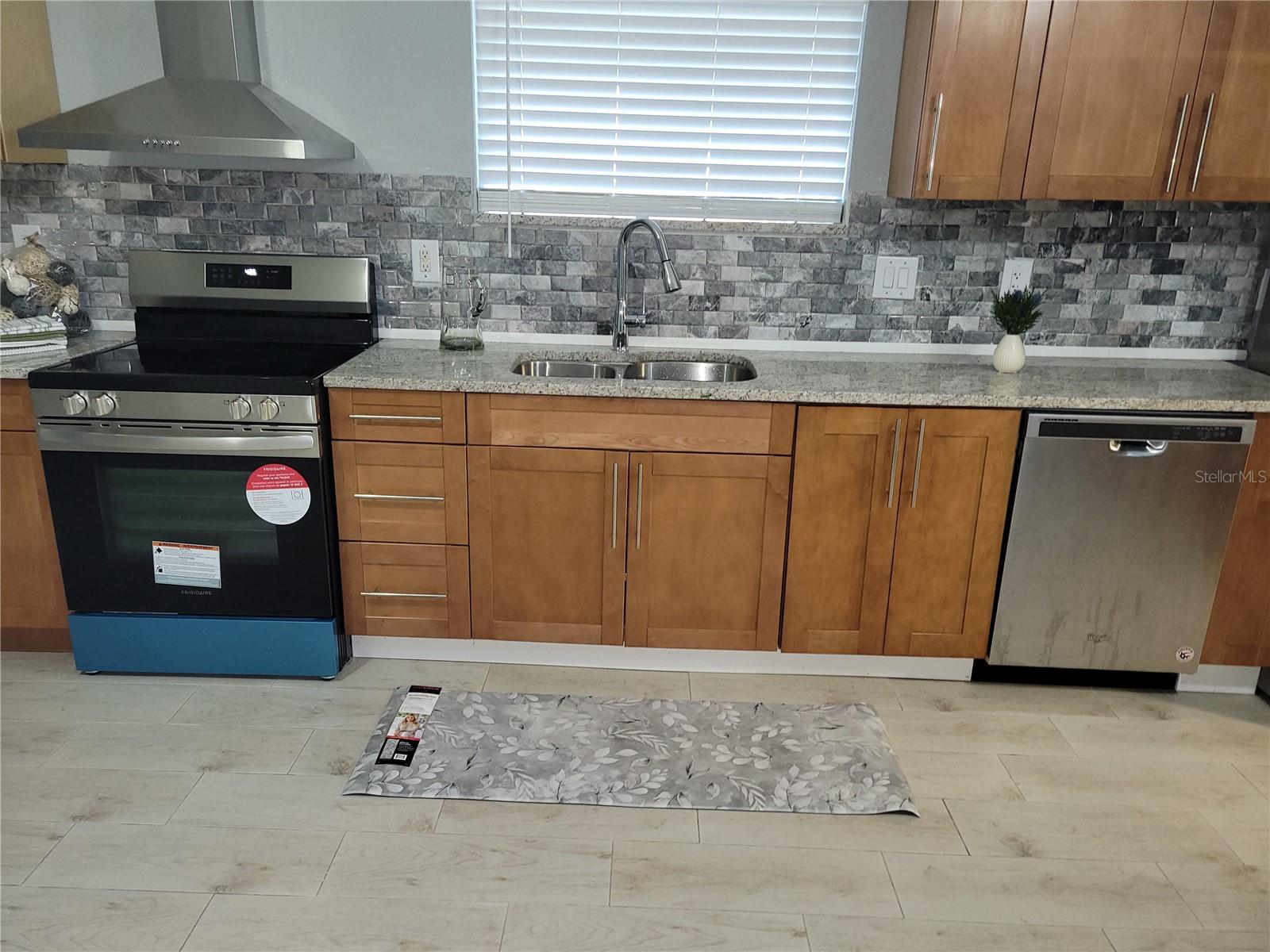 Image 57 of 99 For 5548 11th Street