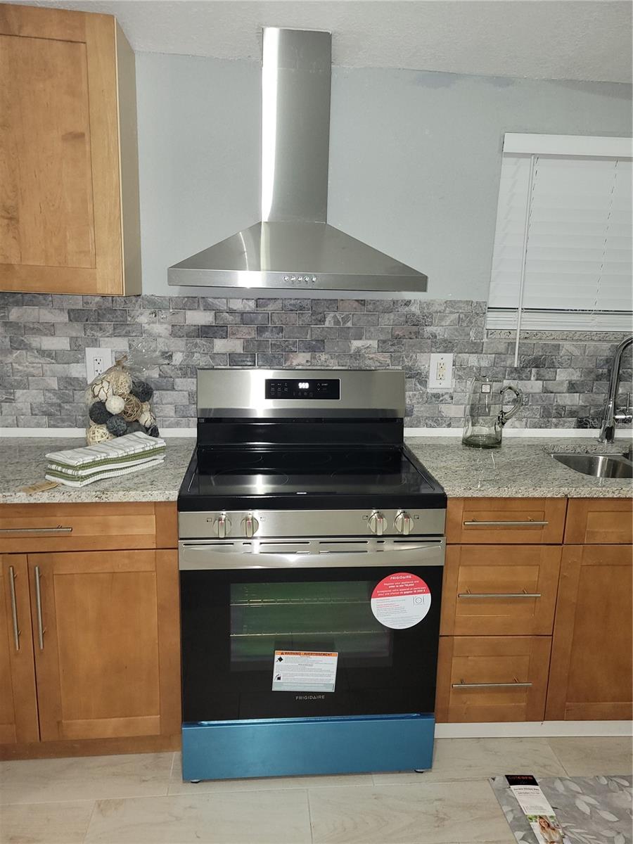 Image 58 of 99 For 5548 11th Street