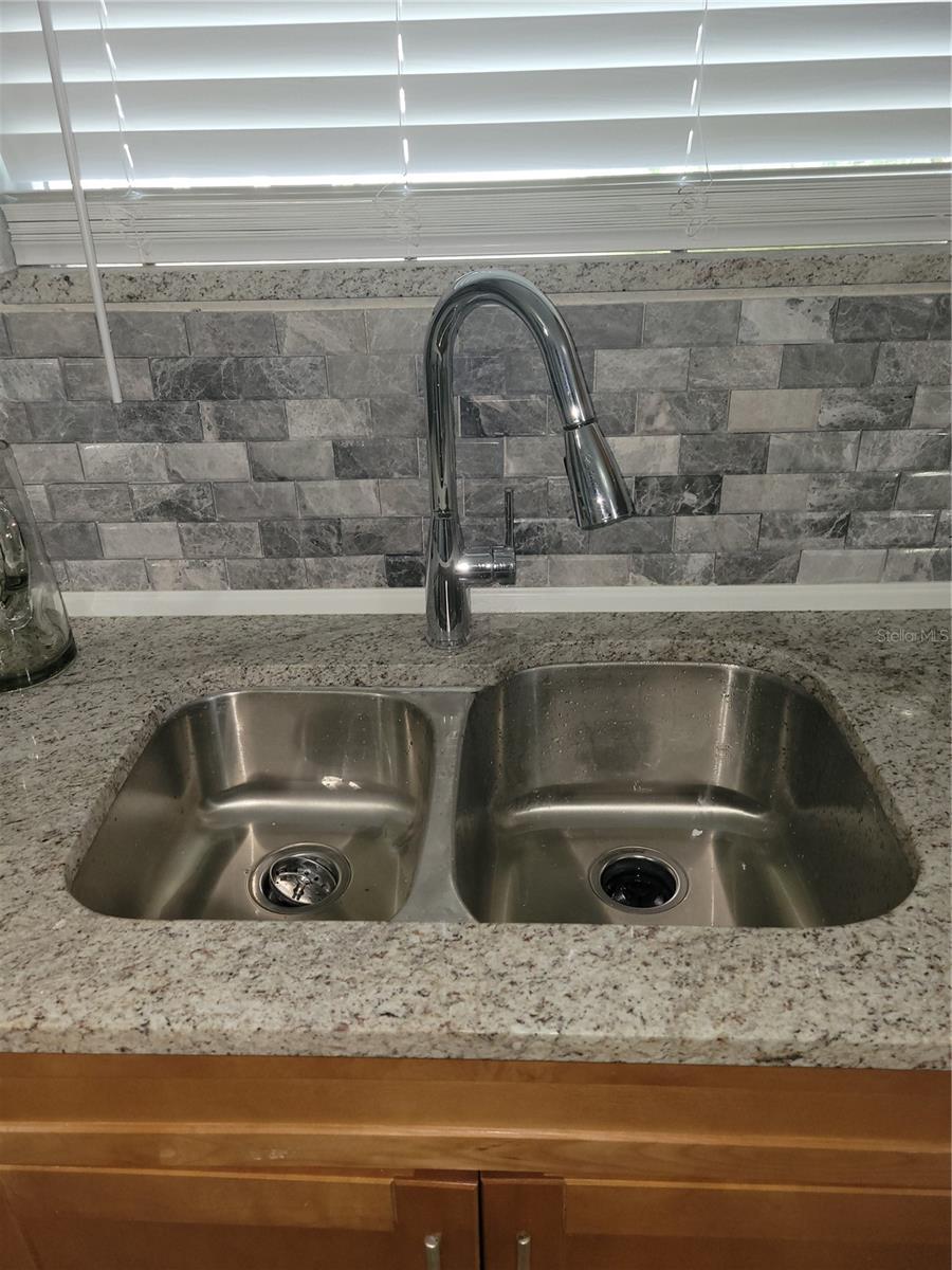 Image 63 of 99 For 5548 11th Street