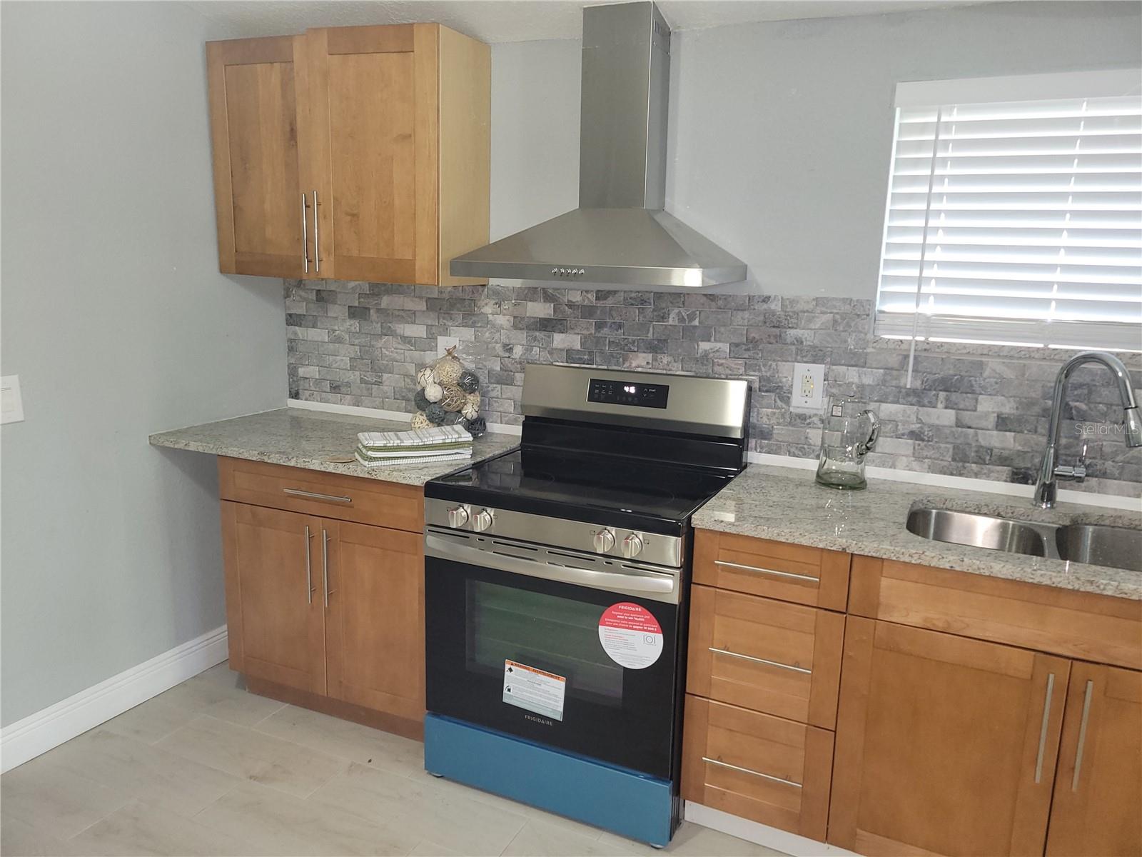 Image 65 of 99 For 5548 11th Street