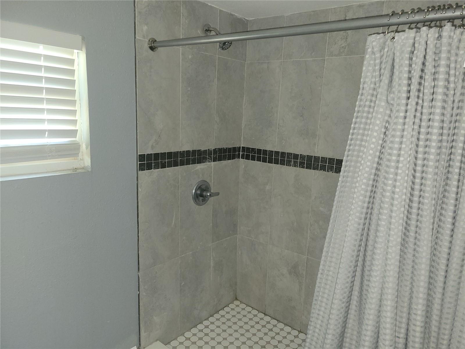 Image 83 of 99 For 5548 11th Street