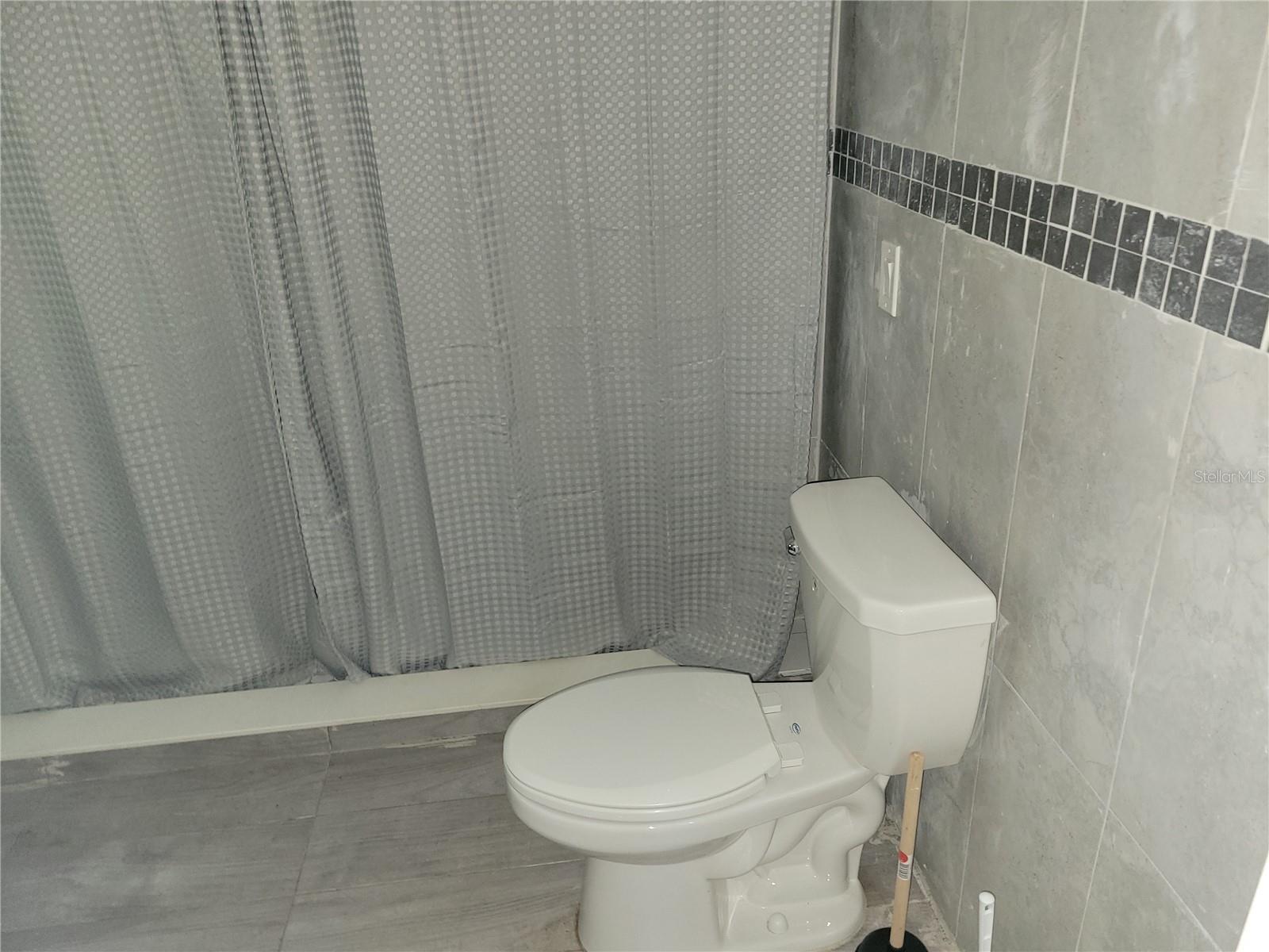 Image 89 of 99 For 5548 11th Street