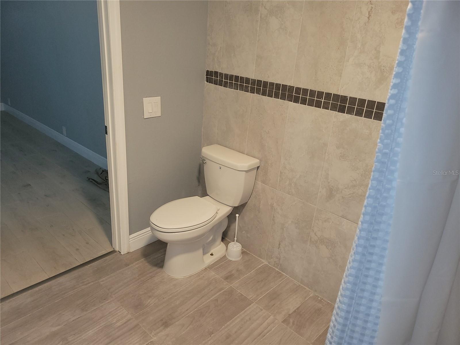 Image 92 of 99 For 5548 11th Street