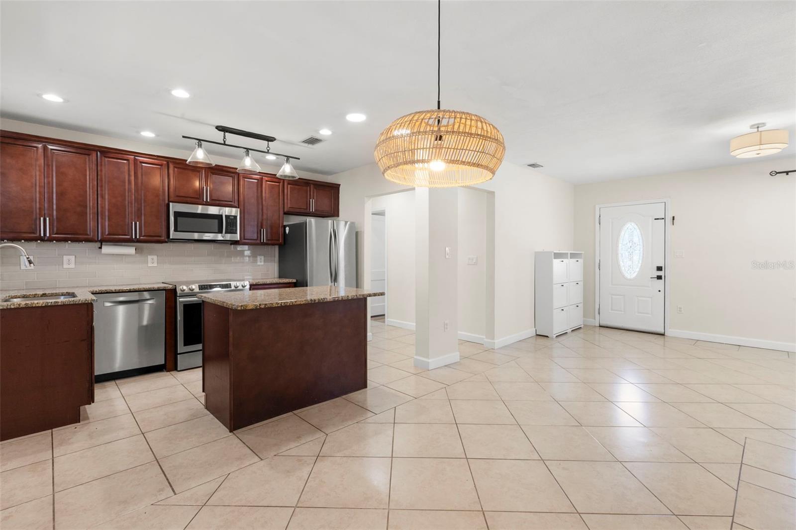 Image 11 of 25 For 3505 Prescott Street N