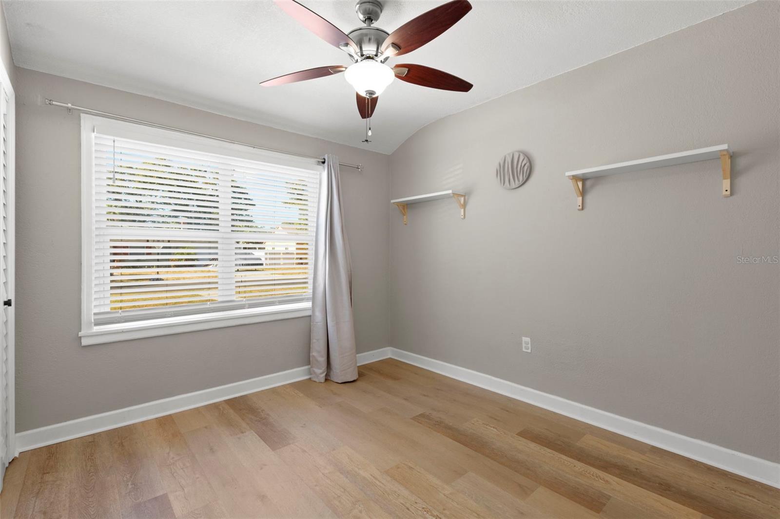 Image 20 of 25 For 3505 Prescott Street N